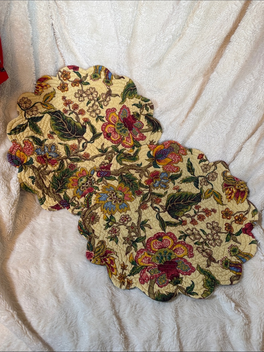 Floral Scalloped Quilted Placemats - Cream with Multicolor Floral Print